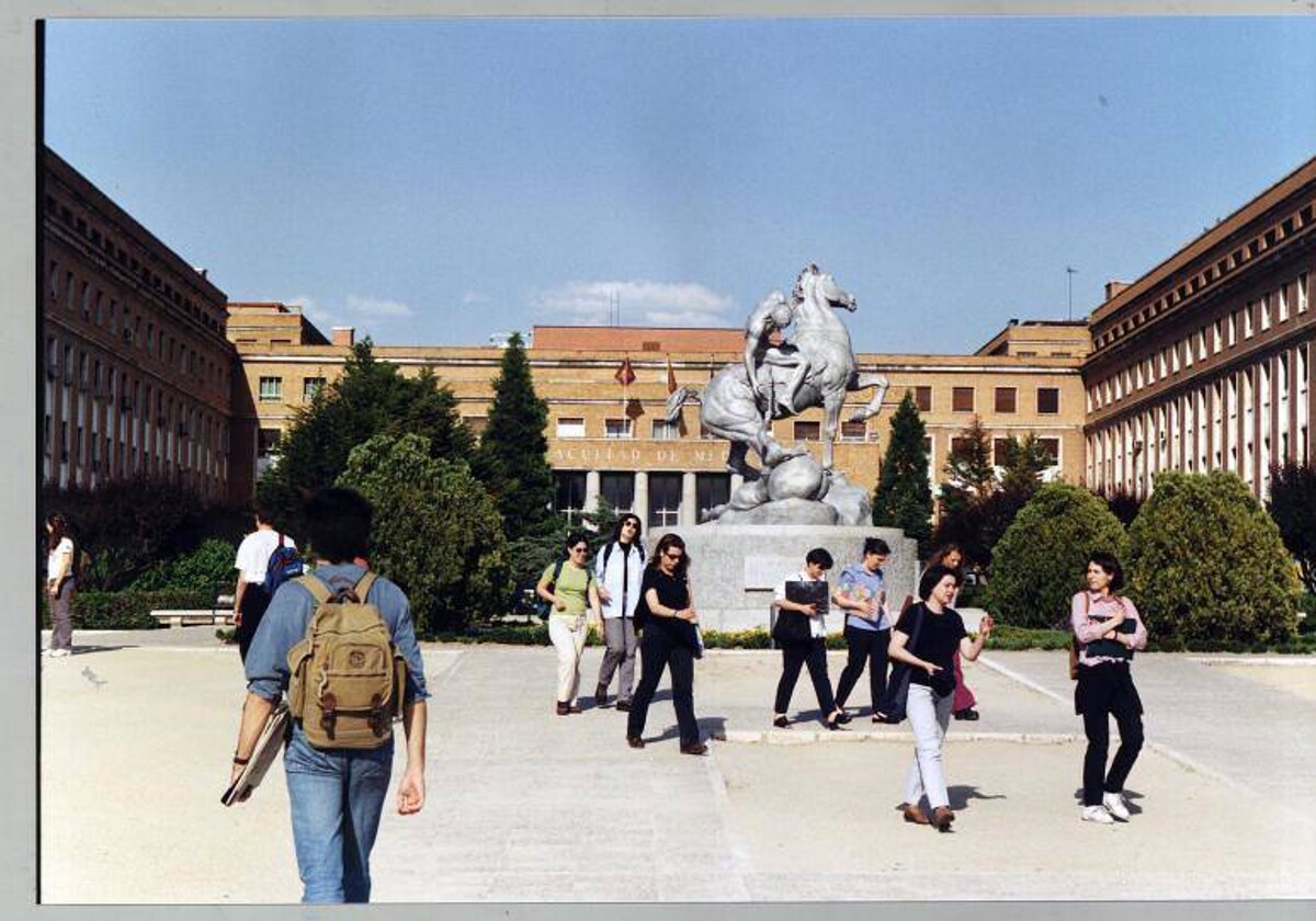 Ocho Candidatos Compiten Por El Rectorado De La Universidad Complutense