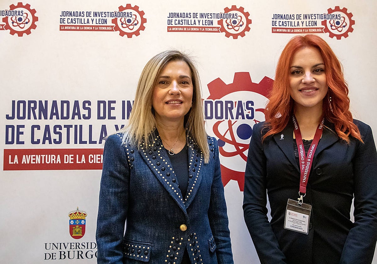 La hematóloga Maria Victoria Mateos y la biotecnóloga y astronauta Sara García, asisten al acto inaugural de las XI Jornadas Investigadoras de Castilla y León
