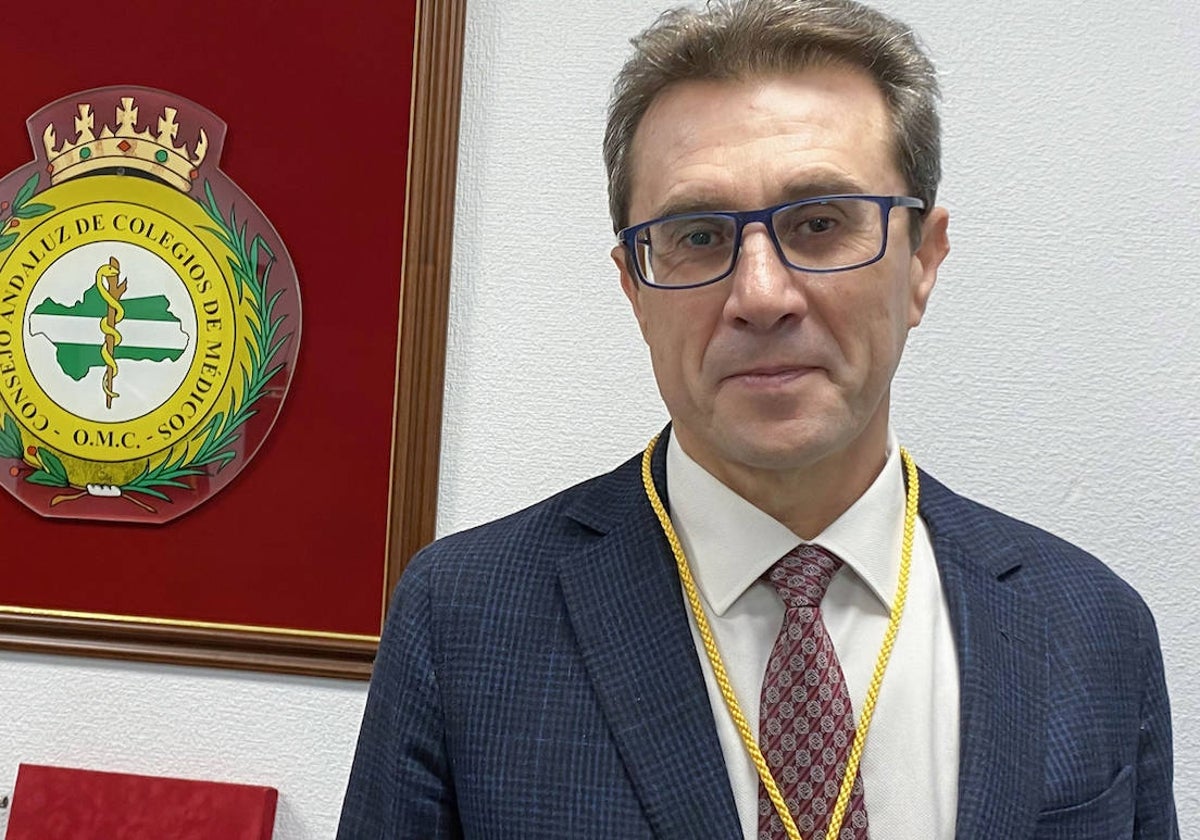 Jorge Fernández, el presidente del Consejo Andaluz de Colegios de Médicos