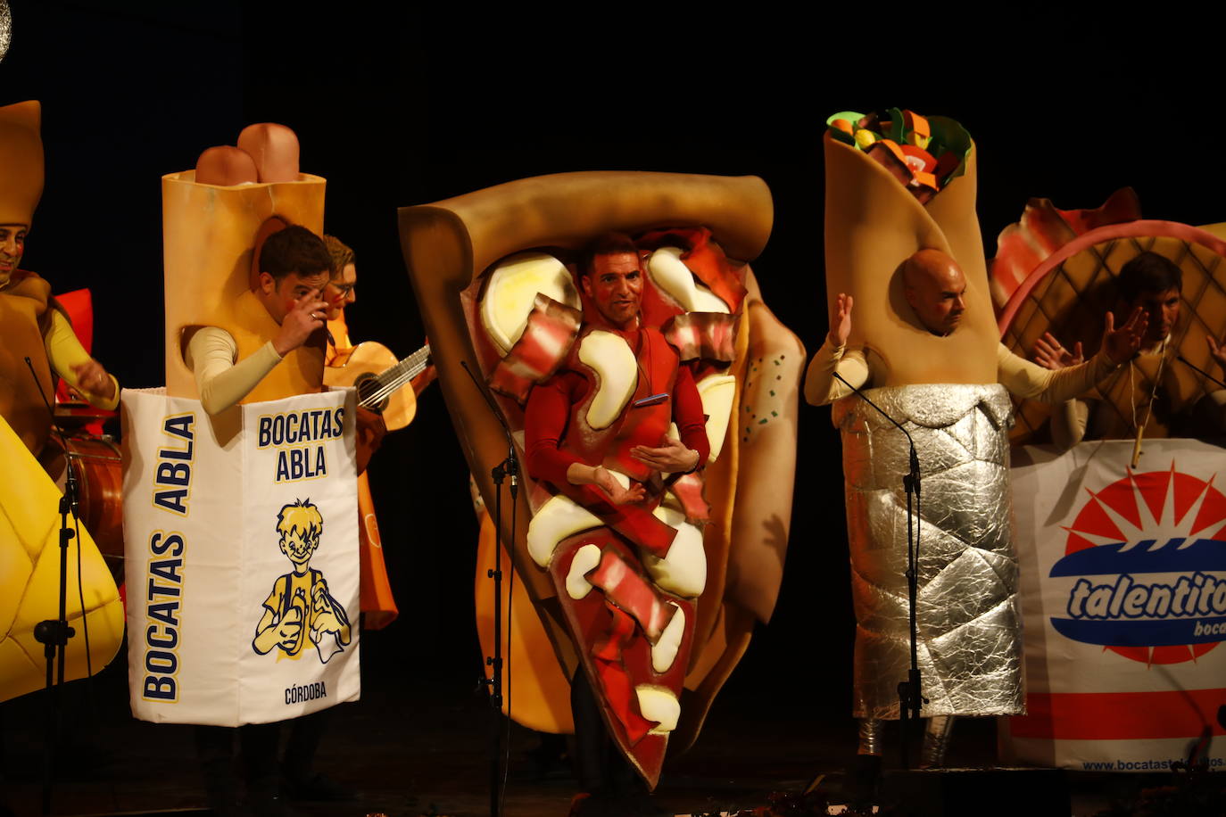 La espectacular final del Concurso del Carnaval de Córdoba, en imágenes