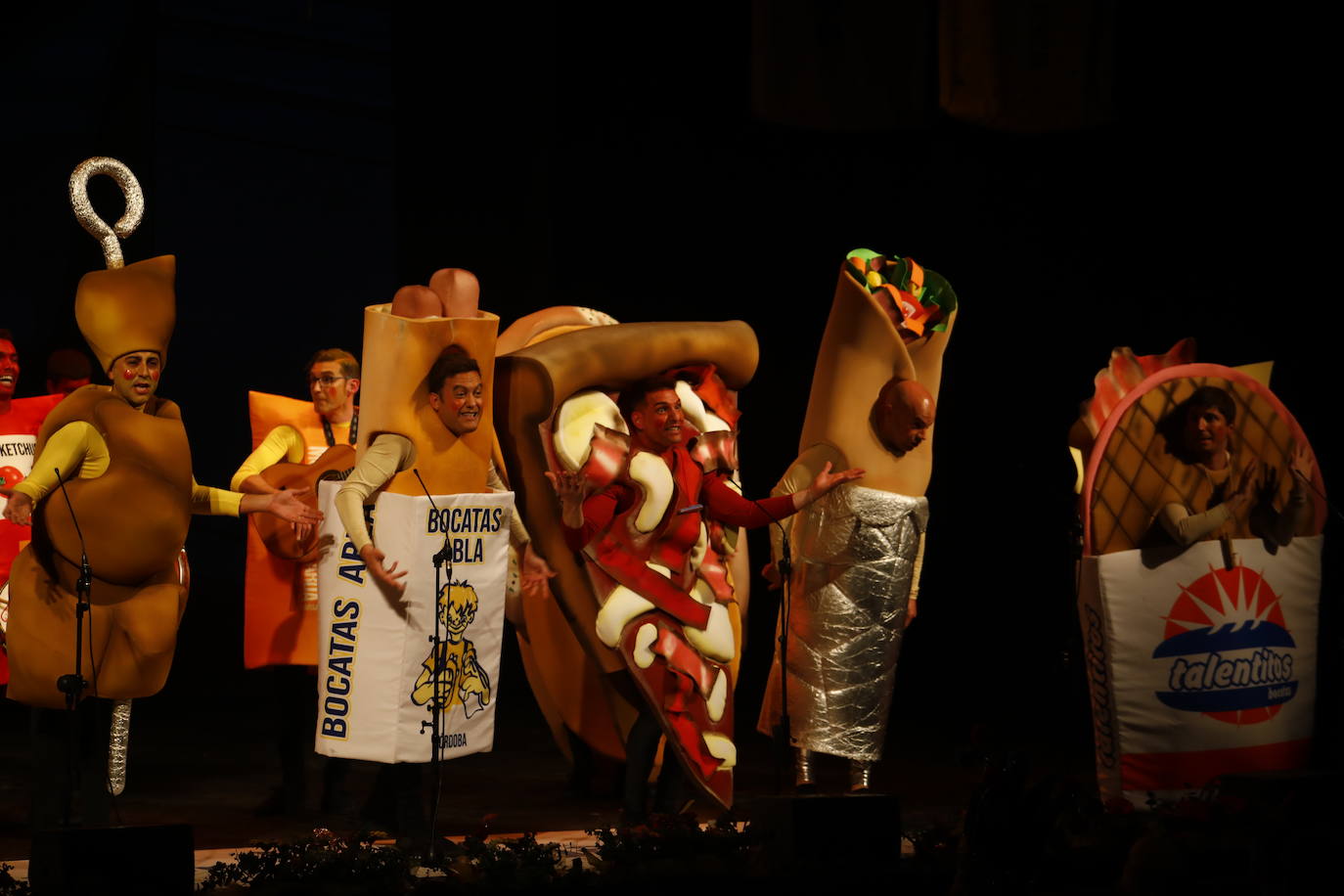 La espectacular final del Concurso del Carnaval de Córdoba, en imágenes