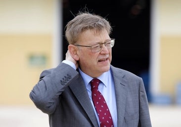 Ximo Puig contrató a dedo a una firma investigada por hacerle propaganda