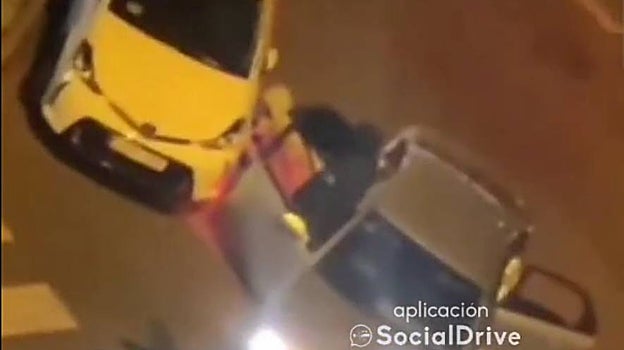 Una banda formada por al menos tres personas roba un catalizador en una calle de Madrid