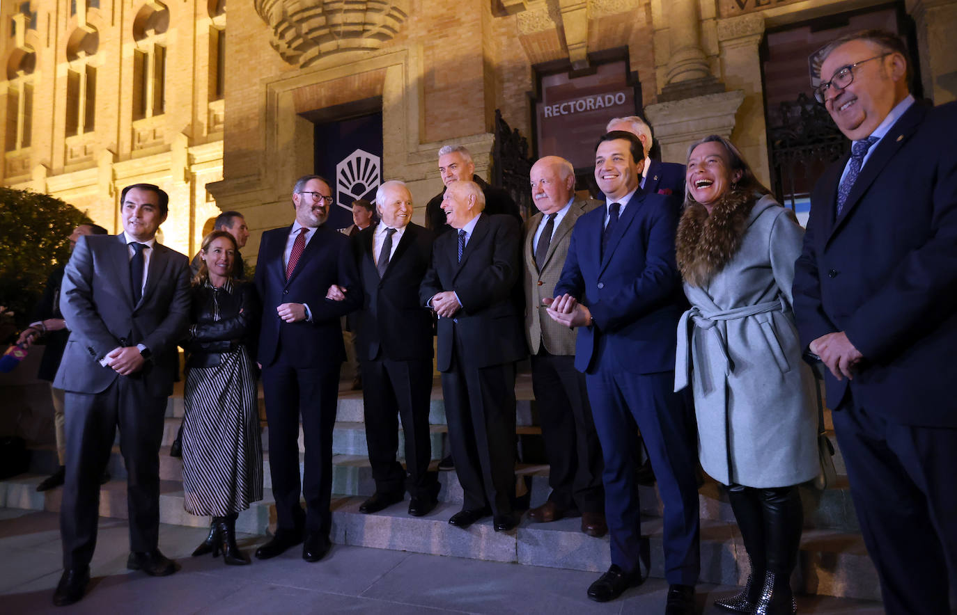 El emotivo homenaje a El Cordobés, en imágenes