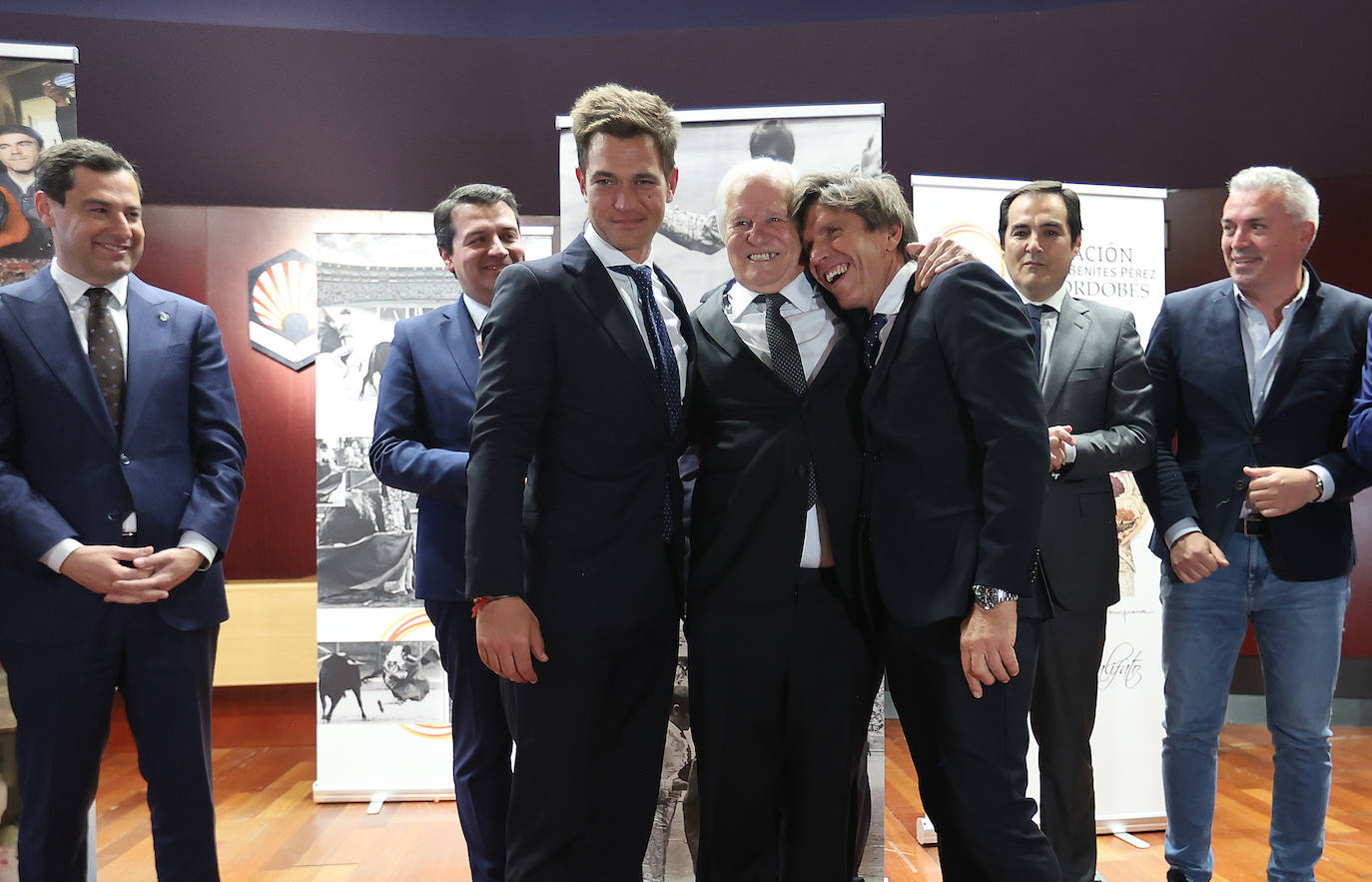 El emotivo homenaje a El Cordobés, en imágenes