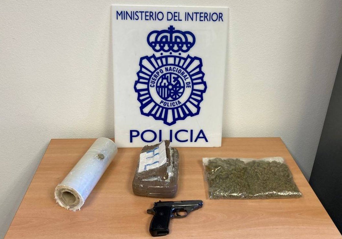 Marihuana, hachís y un arma de fuego incautados en la operación