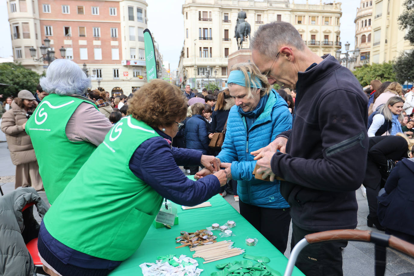 La marcha escolar por el Día del Niño con Cáncer en Córdoba, en imágenes