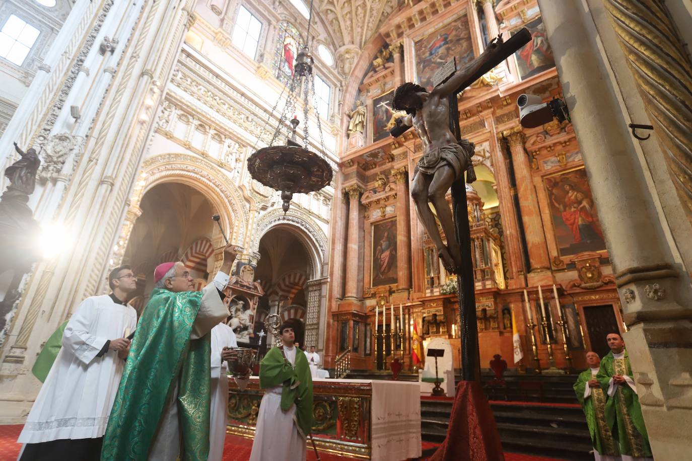 La bendición del nuevo Cristo de la Piedad de Córdoba, en imágenes