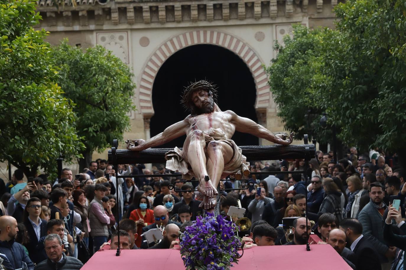 La bendición del nuevo Cristo de la Piedad de Córdoba, en imágenes