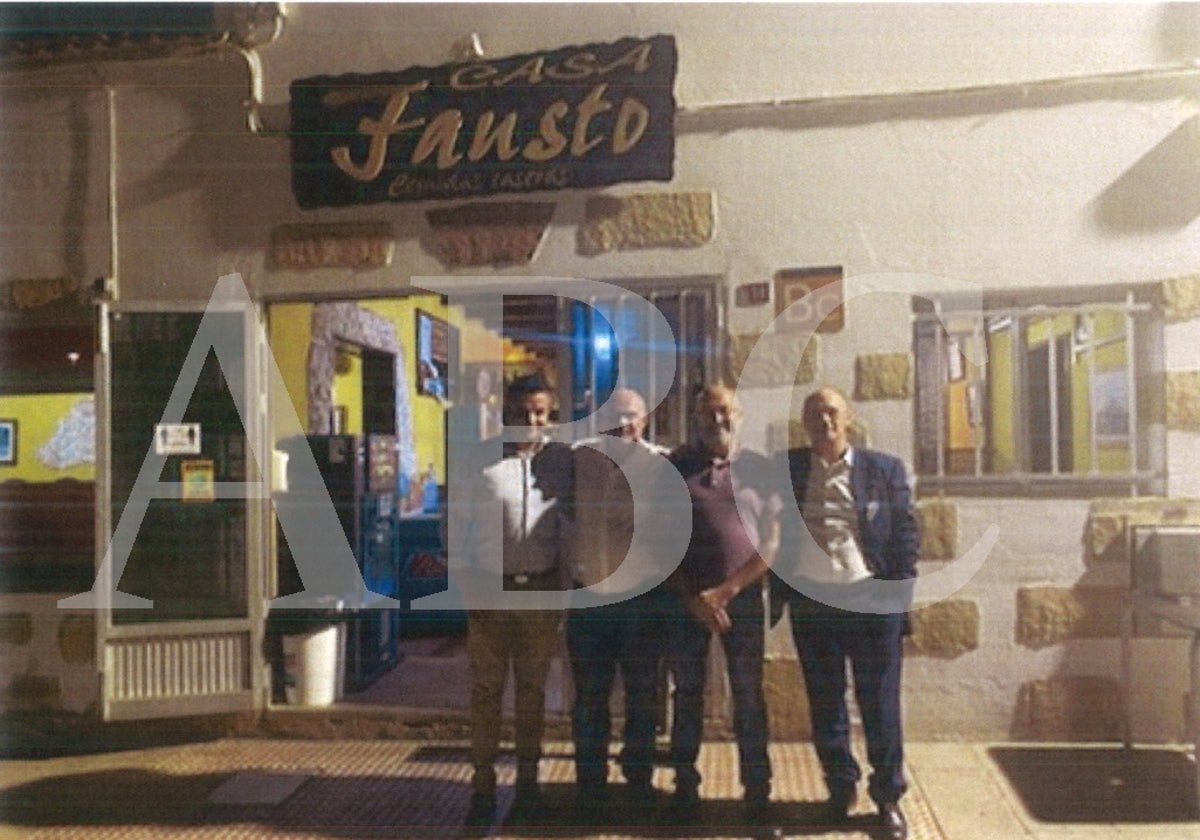 El exdirector General de Agricultura en Canarias, Taishet Fuentes, el mediador de la trama Antonio Navarro, el exdiputado Juan Bernardo Fuentes y el empresario Antonio Bautista