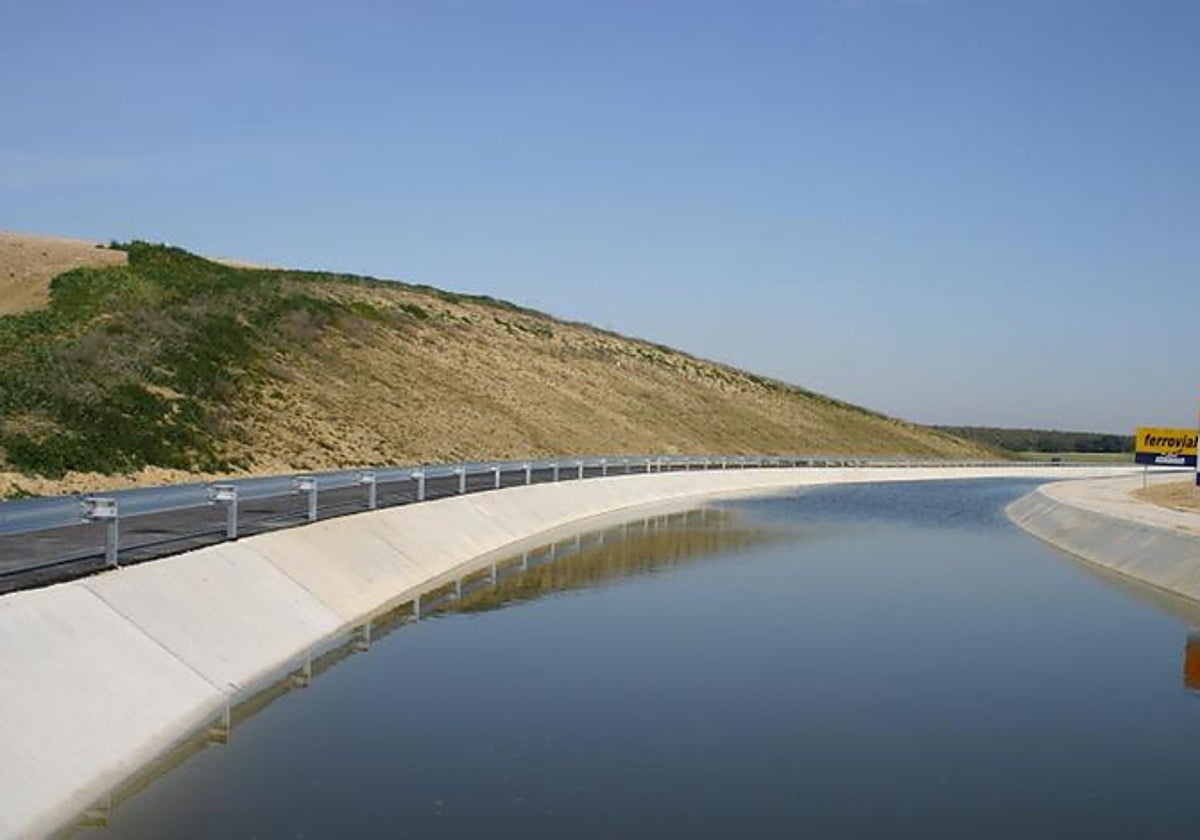 Canal principal del Genil-Cabra