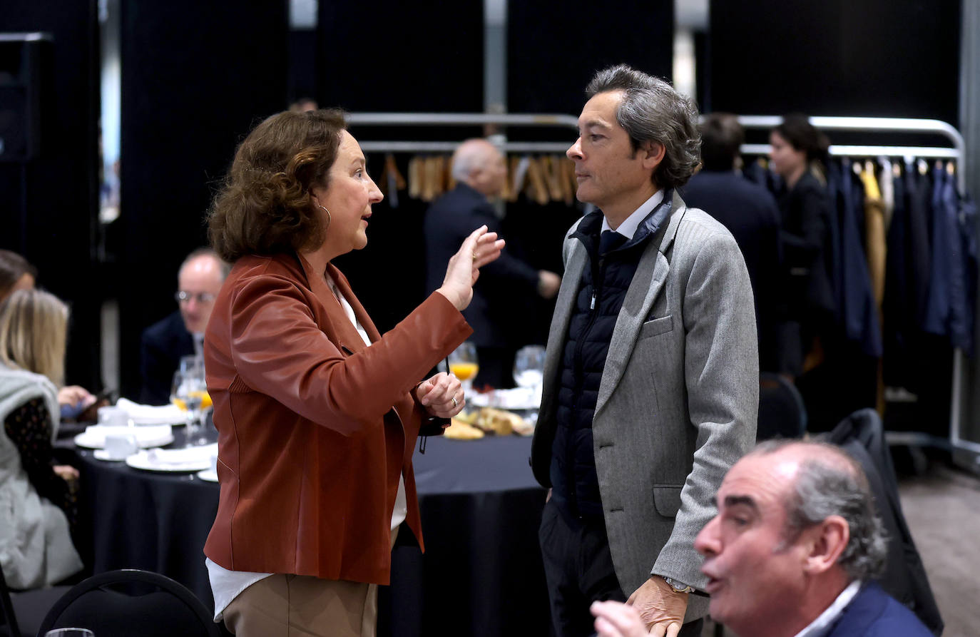 Las mejores imágenes de la conferencia de la consejera de Empleo de la Junta de Andalucía