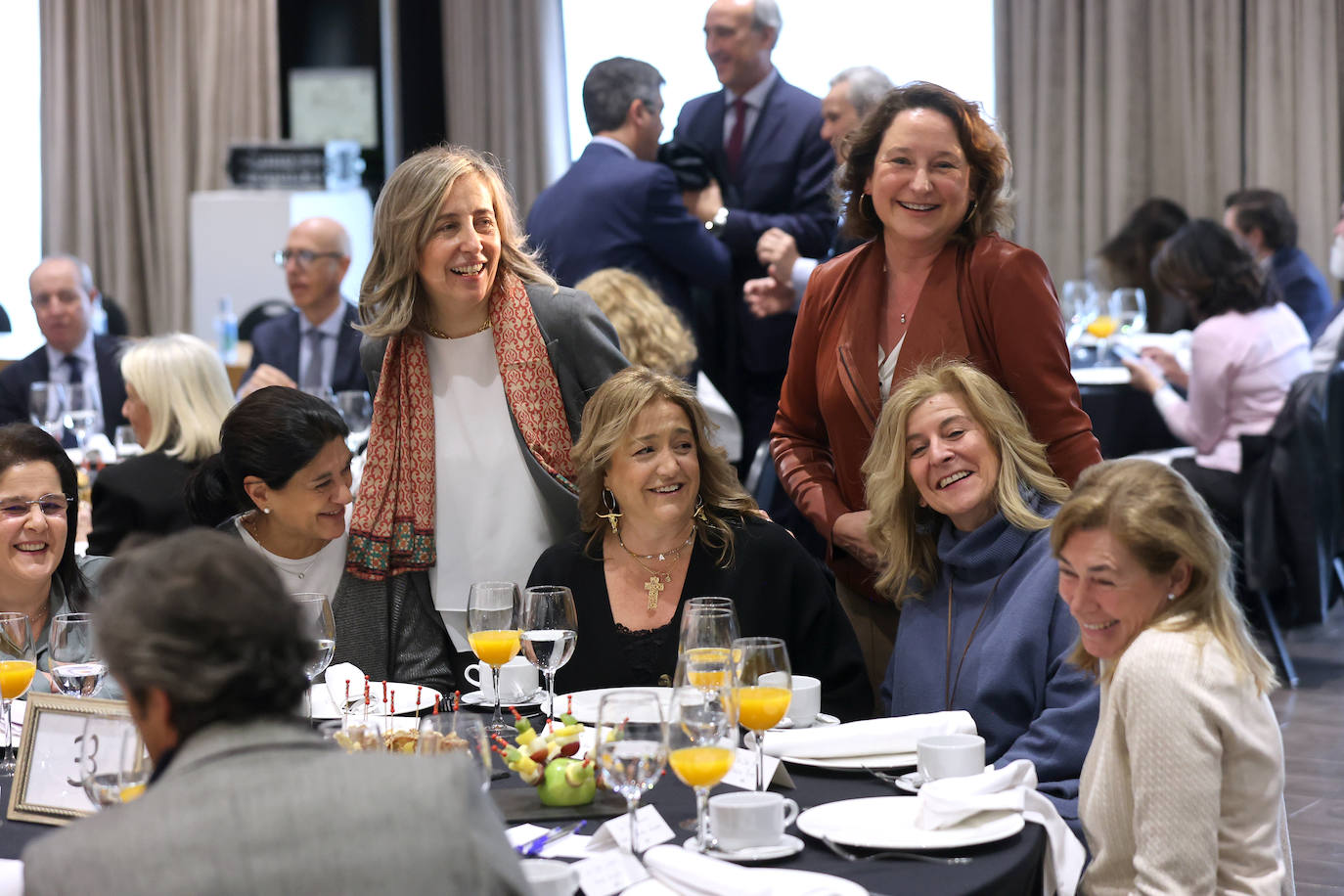 Las mejores imágenes de la conferencia de la consejera de Empleo de la Junta de Andalucía