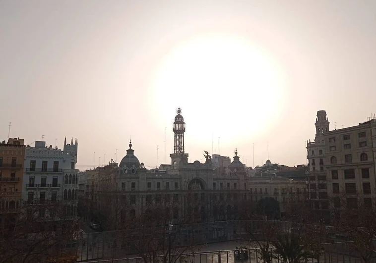 Valencia activa la alerta por contaminación ante la presencia de polvo sahariano en el aire