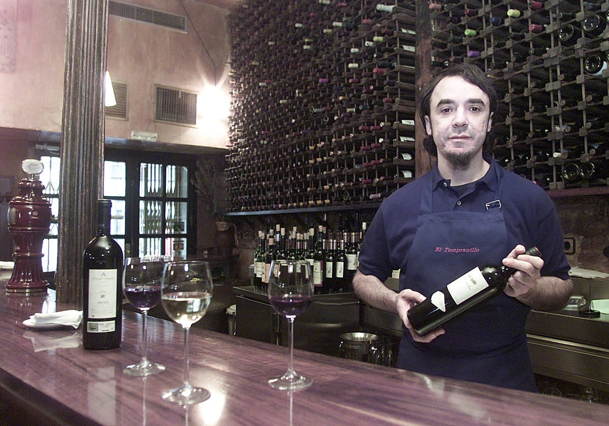 Cavas en la casa de vinos El Tempranillo, Madrid