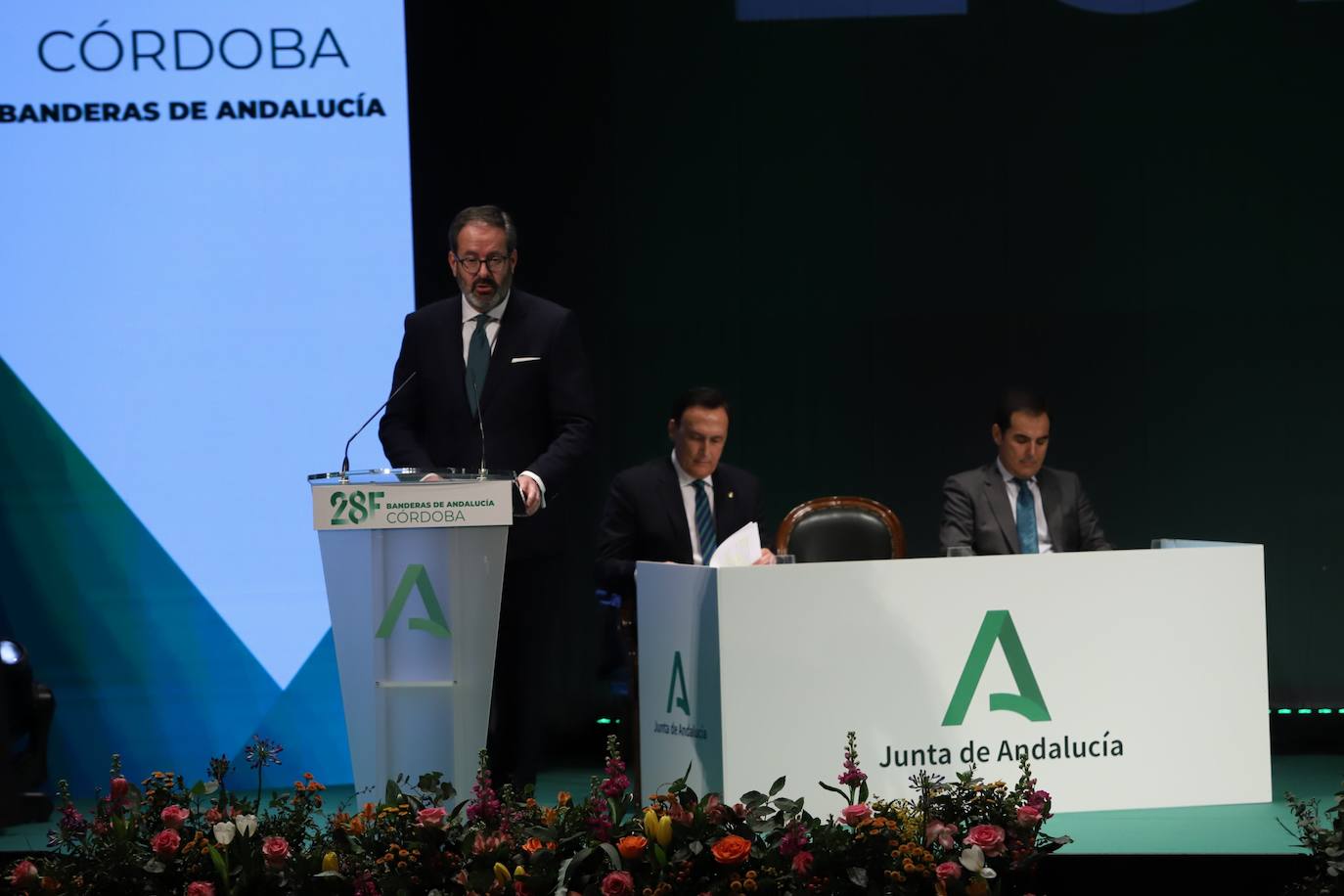 La entrega de las Banderas de Andalucía en Córdoba, en imágenes