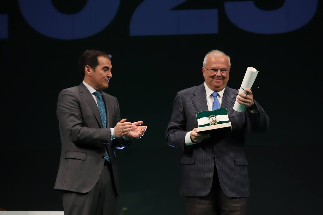 La entrega de las Banderas de Andalucía en Córdoba, en imágenes