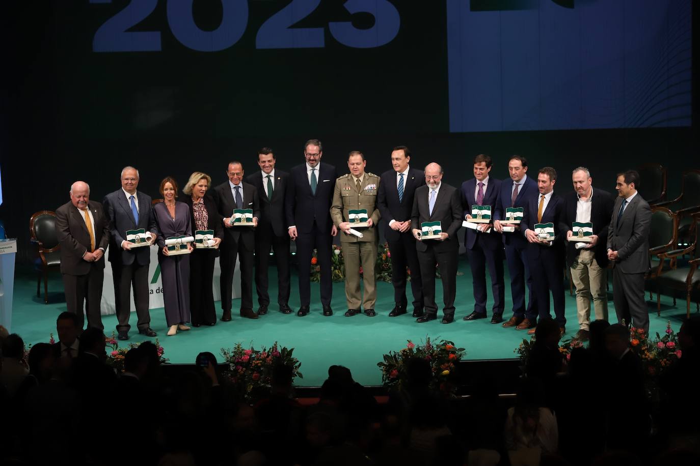 La entrega de las Banderas de Andalucía en Córdoba, en imágenes