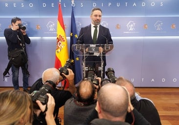 Abascal presentará a Tamames en la moción de censura y confía en atraer al PP a un frente común