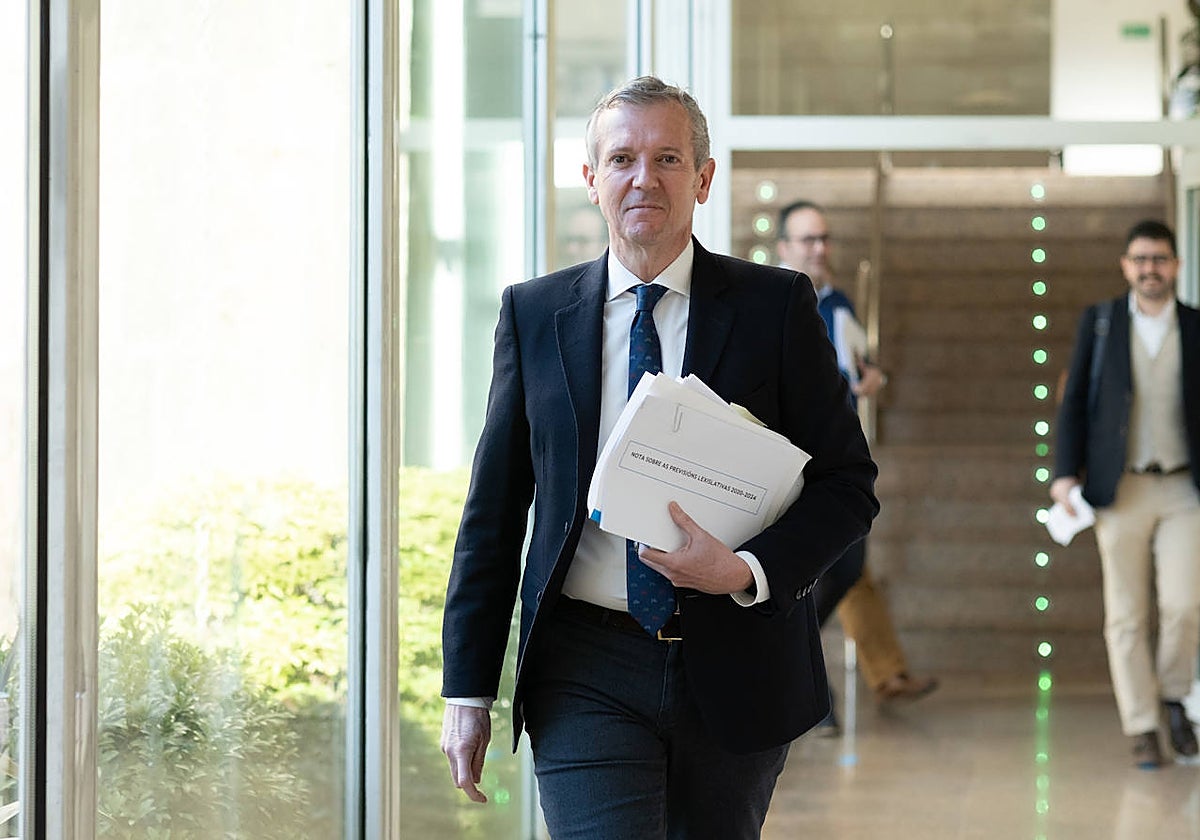 Alfonso Rueda, este jueves en San Caetano, antes de la reunión del Consello