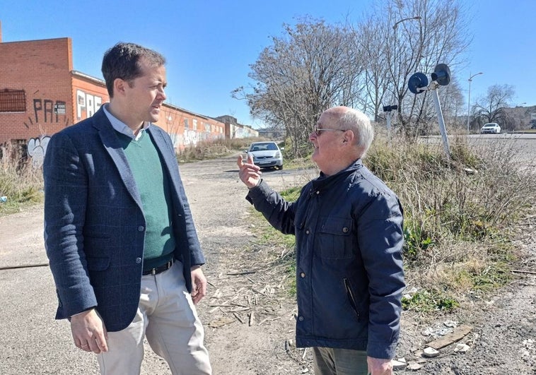 Carlos Velázquez denuncia el estado de abandono de los accesos a Toledo por Santa Bárbara