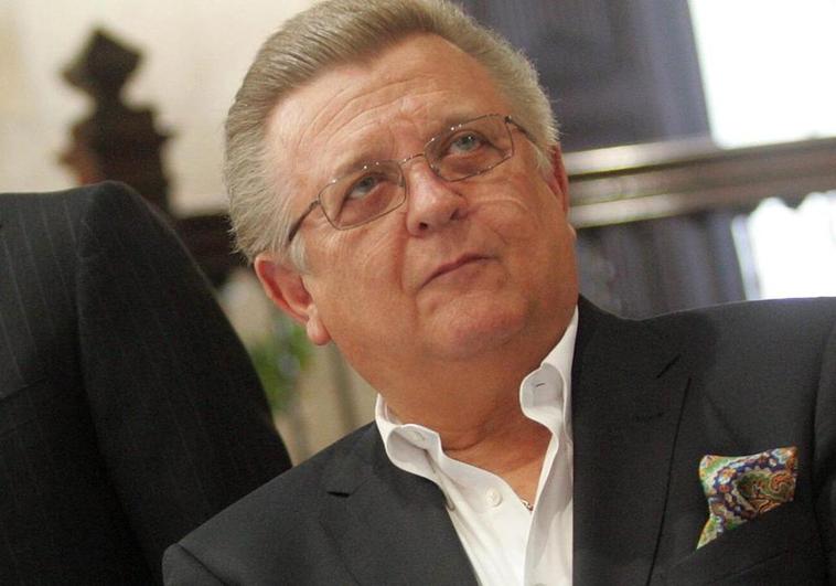 El expresidente del Valencia Pedro Cortés, condenado por abusar sexualmente de un menor canterano del club