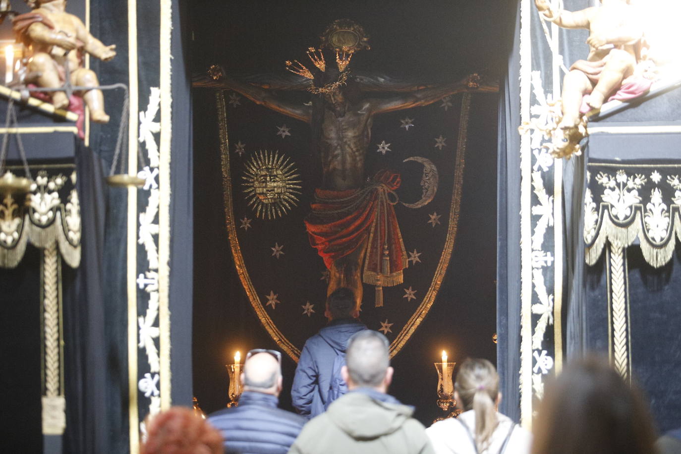 Las veneraciones del primer viernes de marzo en Córdoba, en imágenes