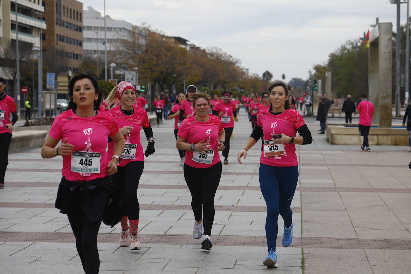 La populosa &#039;Pink Running&#039; en Córdoba, en imágenes