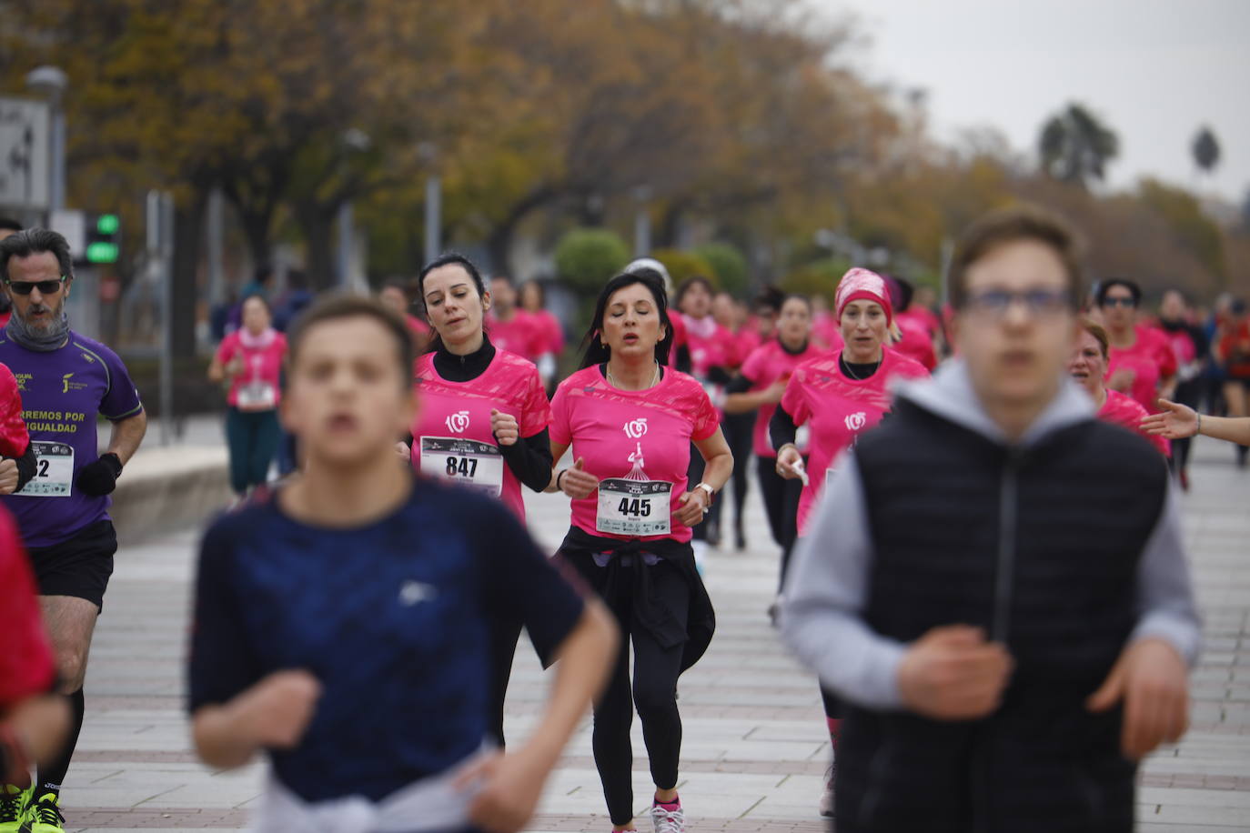 La populosa &#039;Pink Running&#039; en Córdoba, en imágenes