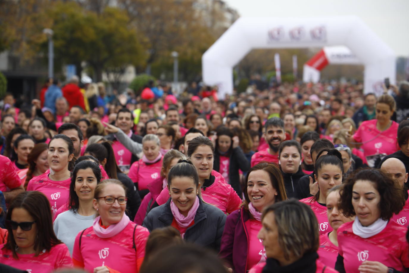 La populosa &#039;Pink Running&#039; en Córdoba, en imágenes