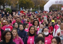 La populosa 'Pink Running' en Córdoba, en imágenes