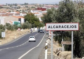 Accidente Córdoba | Cinco heridos al salirse su coche de la carretera en Alcaracejos