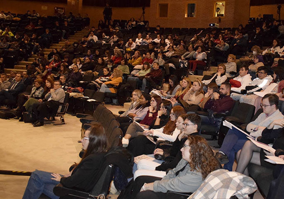 La UCLM encara el 8M con mayoría de mujeres en sus aulas y actividades en todos los campus y sedes