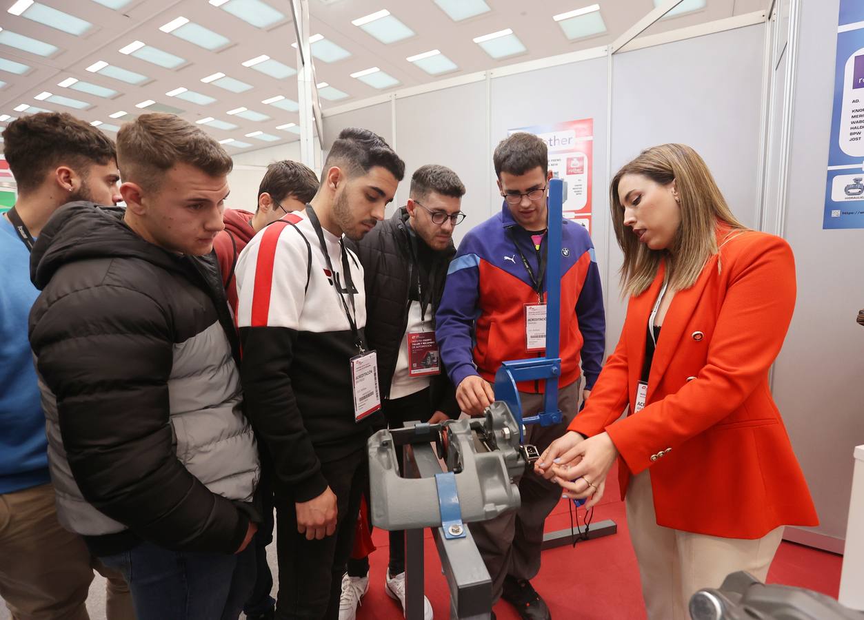 La Feria del Grupo Peña en Córdoba y el estreno del CEFCC, en imágenes