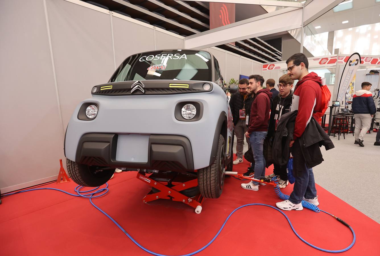 La Feria del Grupo Peña en Córdoba y el estreno del CEFCC, en imágenes