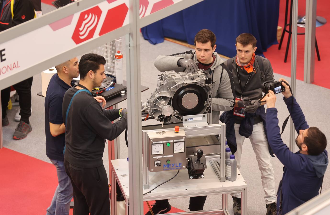 La Feria del Grupo Peña en Córdoba y el estreno del CEFCC, en imágenes