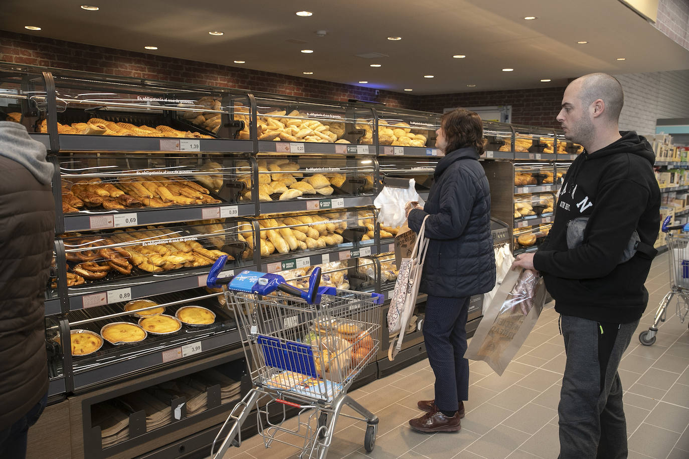 La inauguración del nuevo Aldi del polígono Pedroches, en imágenes