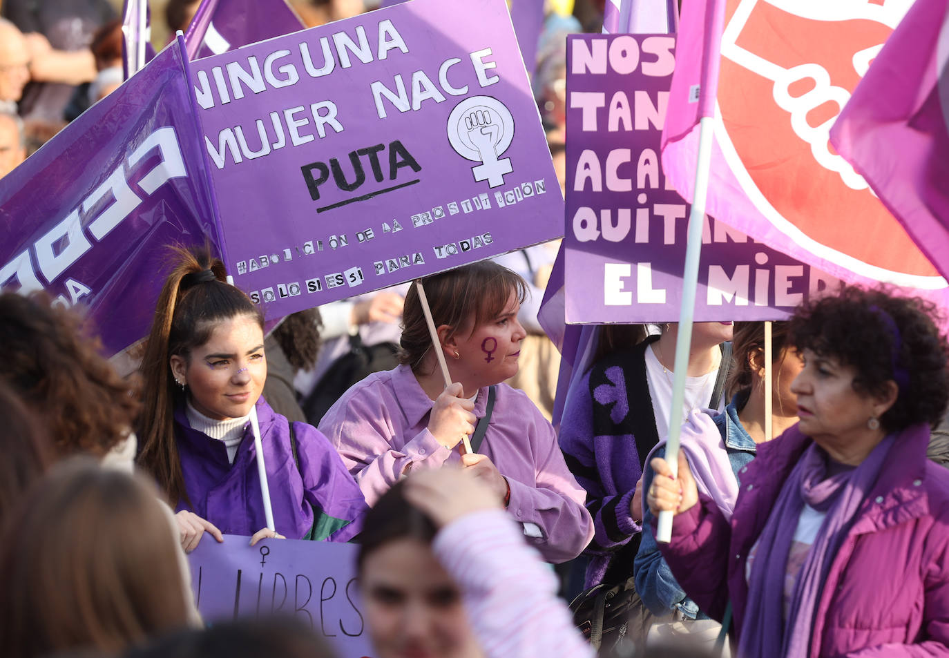 La reivindicativa manifestación del 8-M en Córdoba, en imágenes