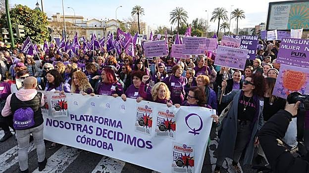 Cabecera de la manifestación del 8M, esta tarde en Córdoba