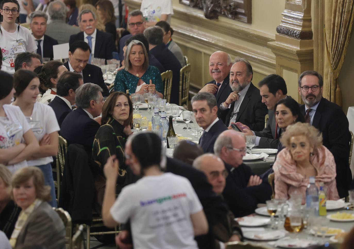 El almuerzo solidario de la Fundación Bangassou, en imágenes