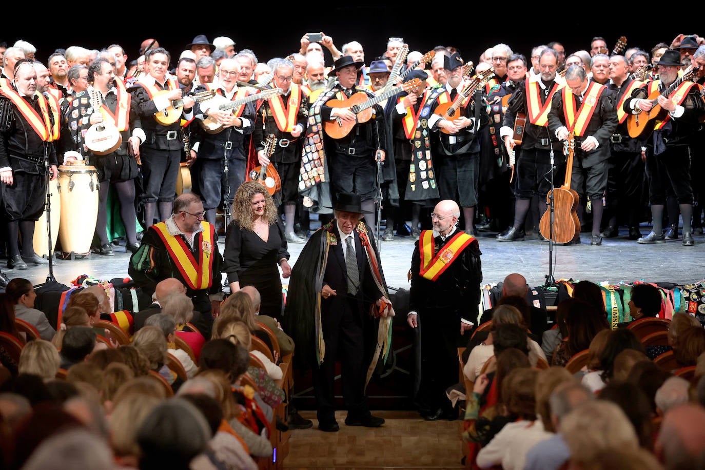 El concierto de Tuna España en el Gran Teatro de Córdoba, en imágenes