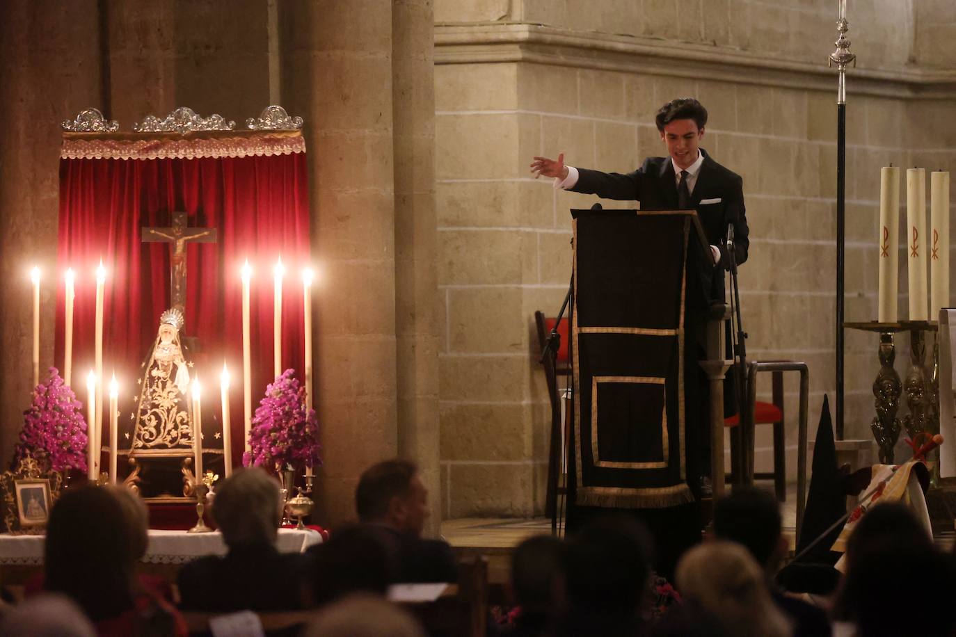 El pregón de la Juventud de la Semana Santa de Córdoba, en imágenes