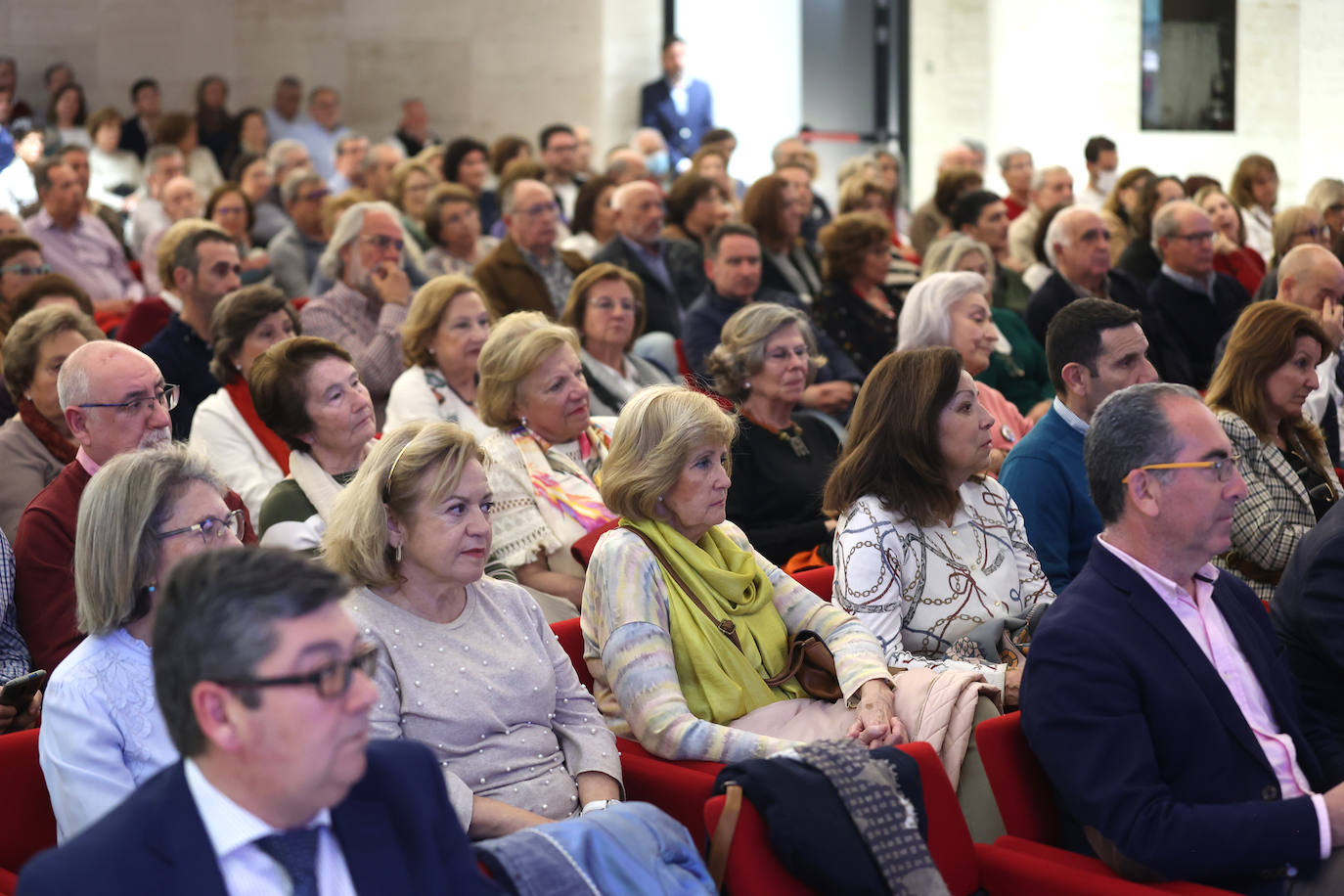 El Foro Cultural de ABC Córdoba con Juan Eslava Galán, en imágenes