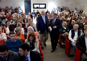 El Foro Cultural de ABC Córdoba con Juan Eslava Galán, en imágenes