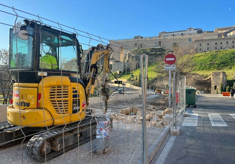 Obras en el acceso al remonte mecánico del Miradero de Toledo