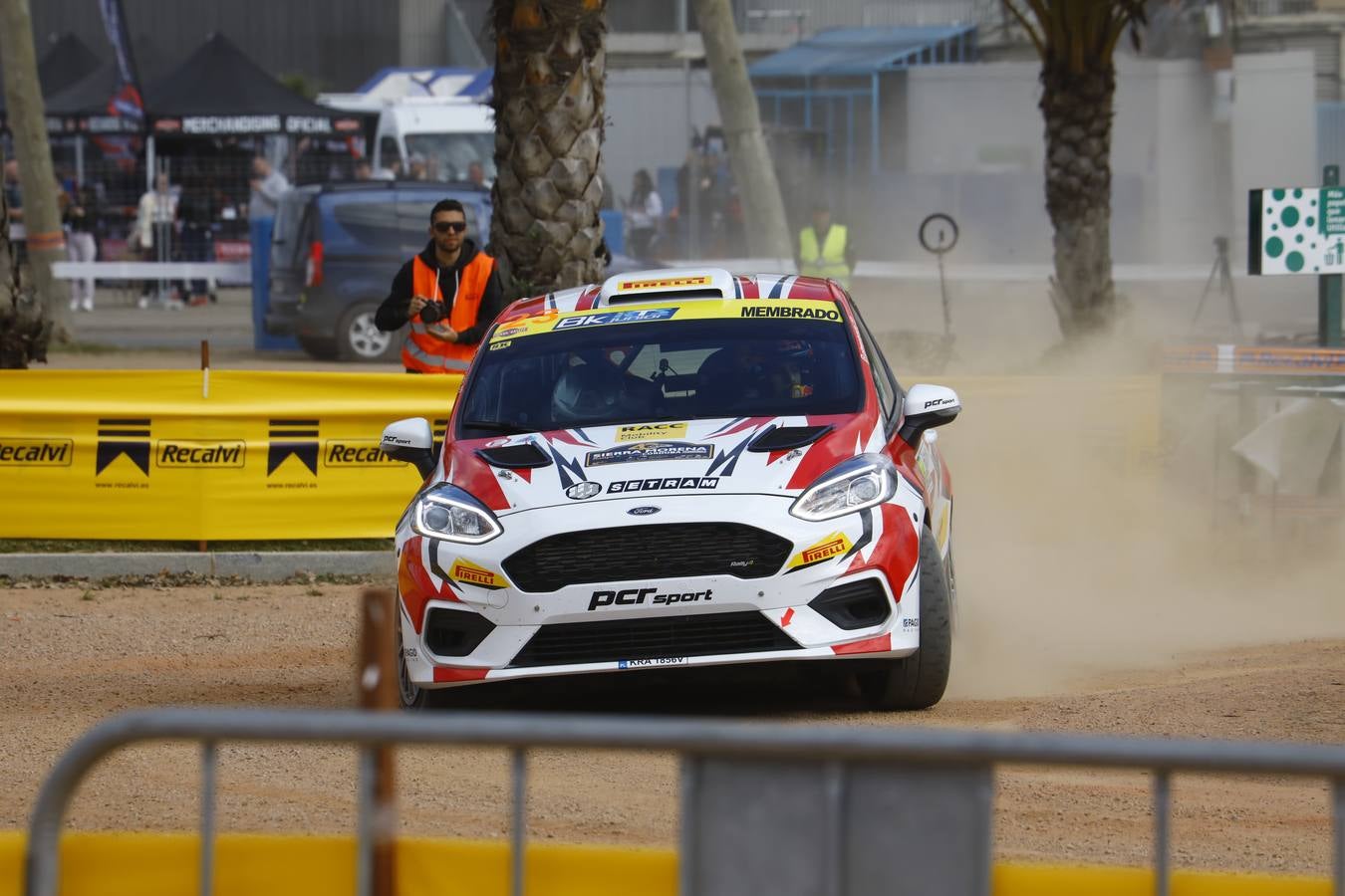 Las mejores imágenes del tramo urbano del Rallye Sierra Morena 2023