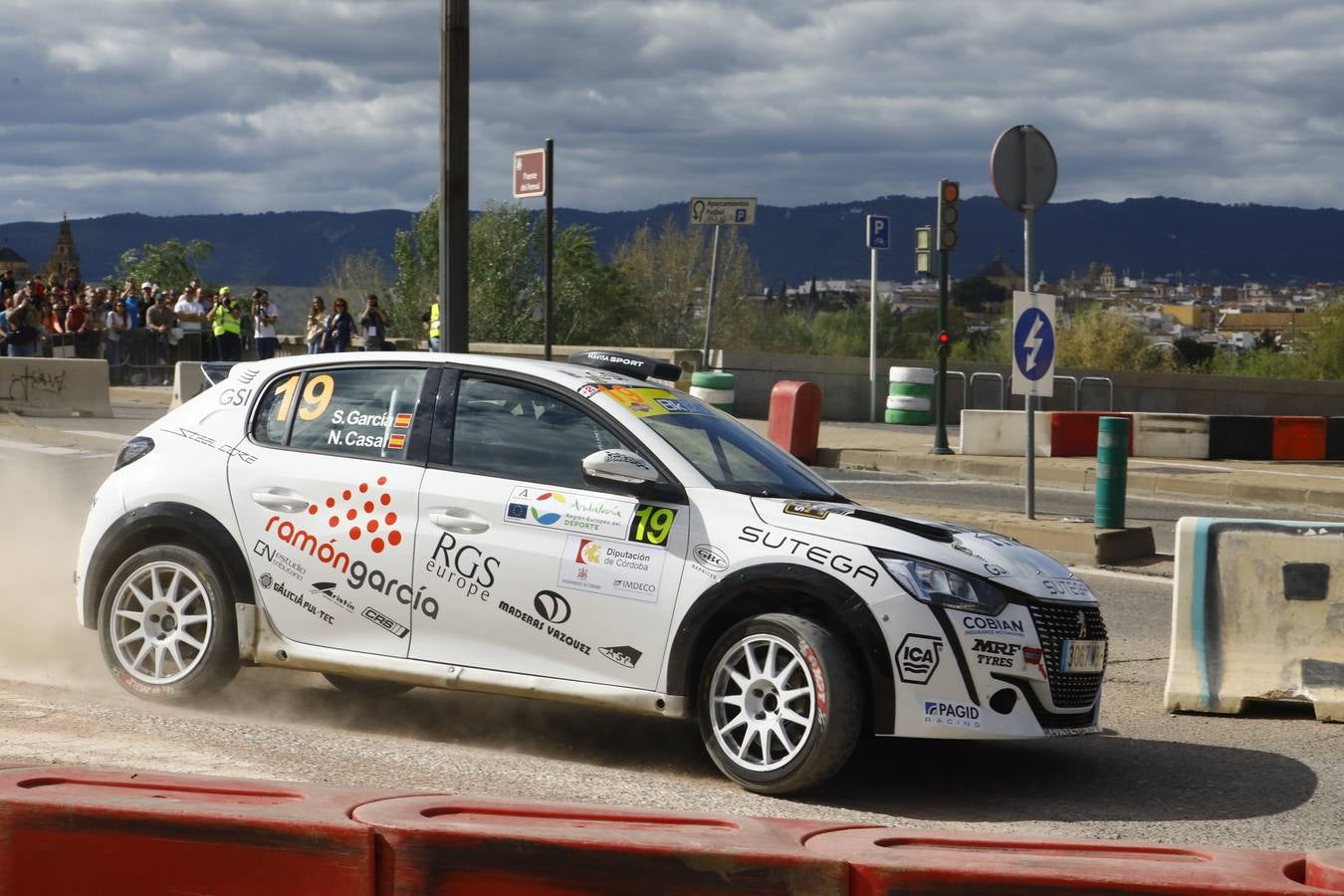 Las mejores imágenes del tramo urbano del Rallye Sierra Morena 2023
