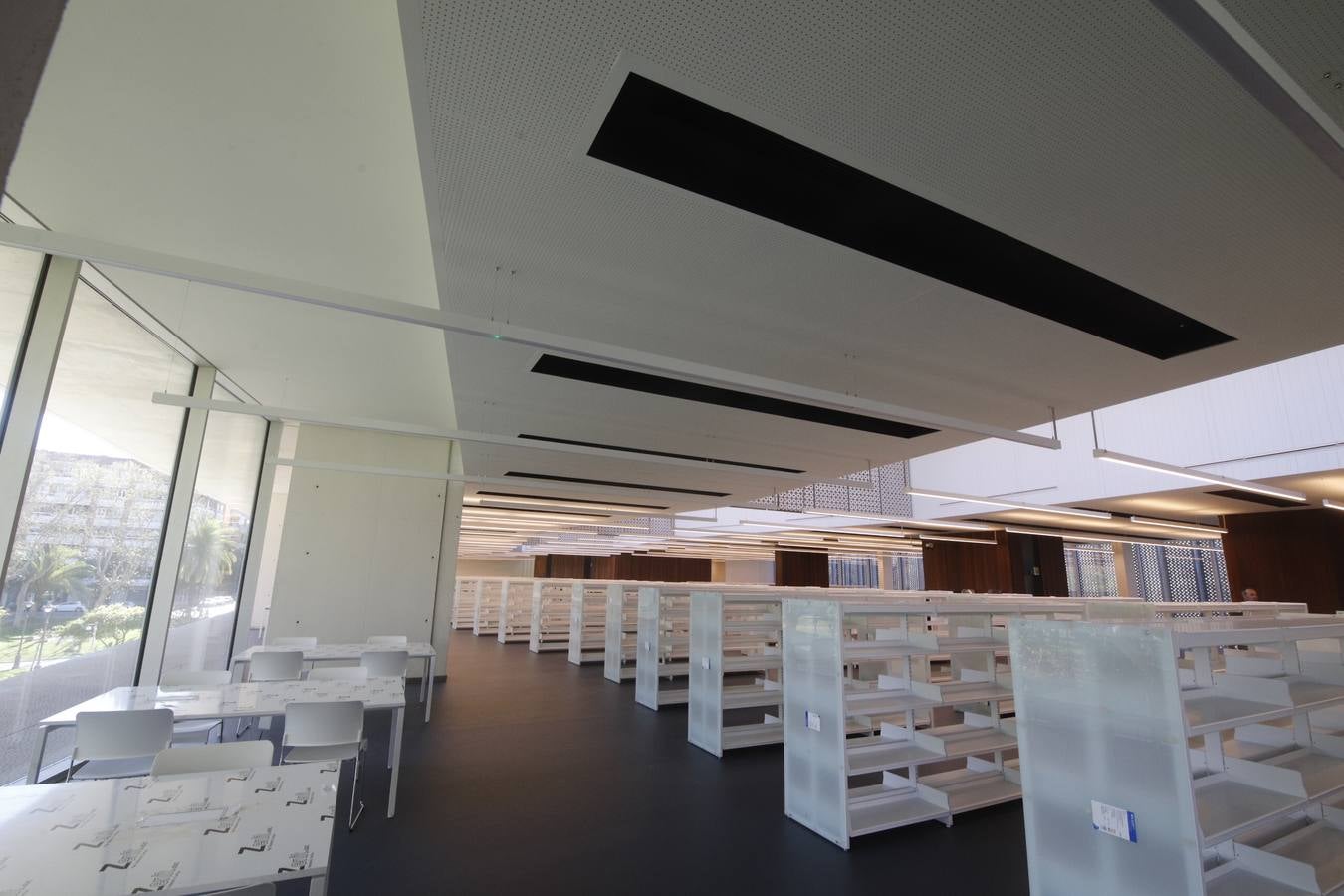 Fotos | El Gobierno entrega a la Junta de Andalucía la nueva Biblioteca de Córdoba