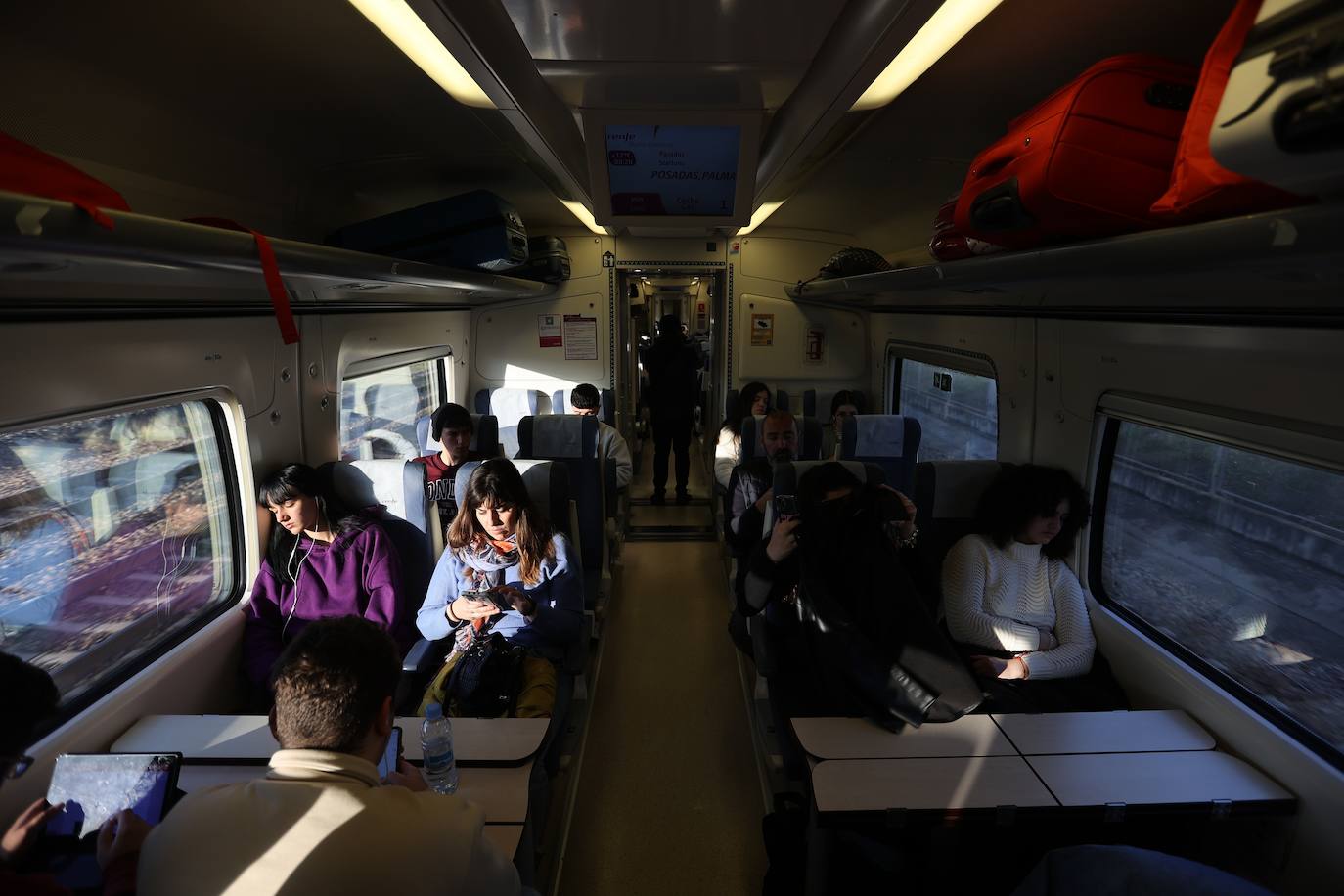 El viaje inaugural del tren de proximidad entre Palma y Villa del Río, en imágenes