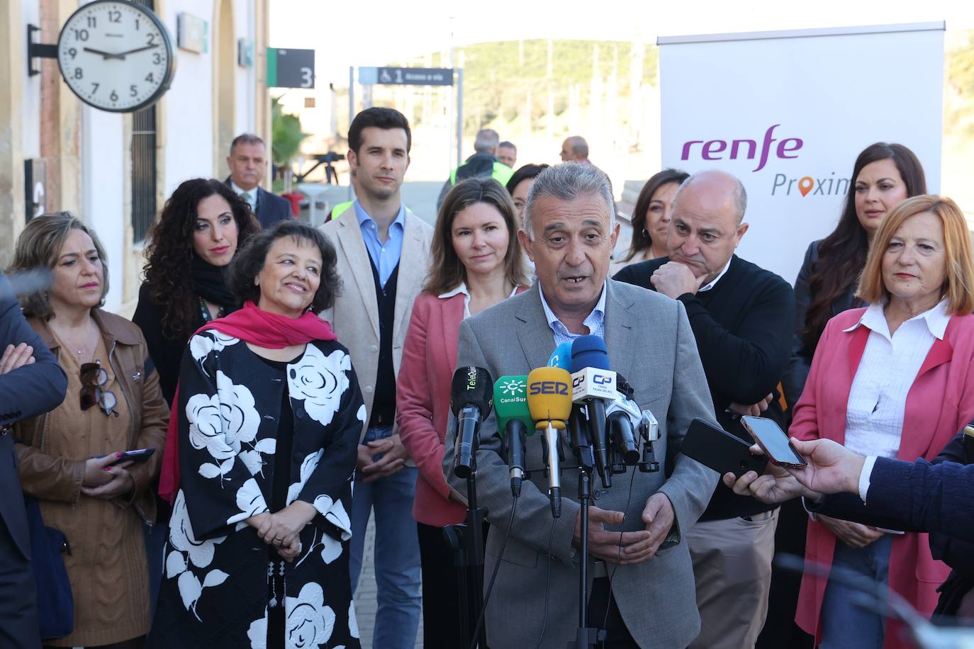 El viaje inaugural del tren de proximidad entre Palma y Villa del Río, en imágenes